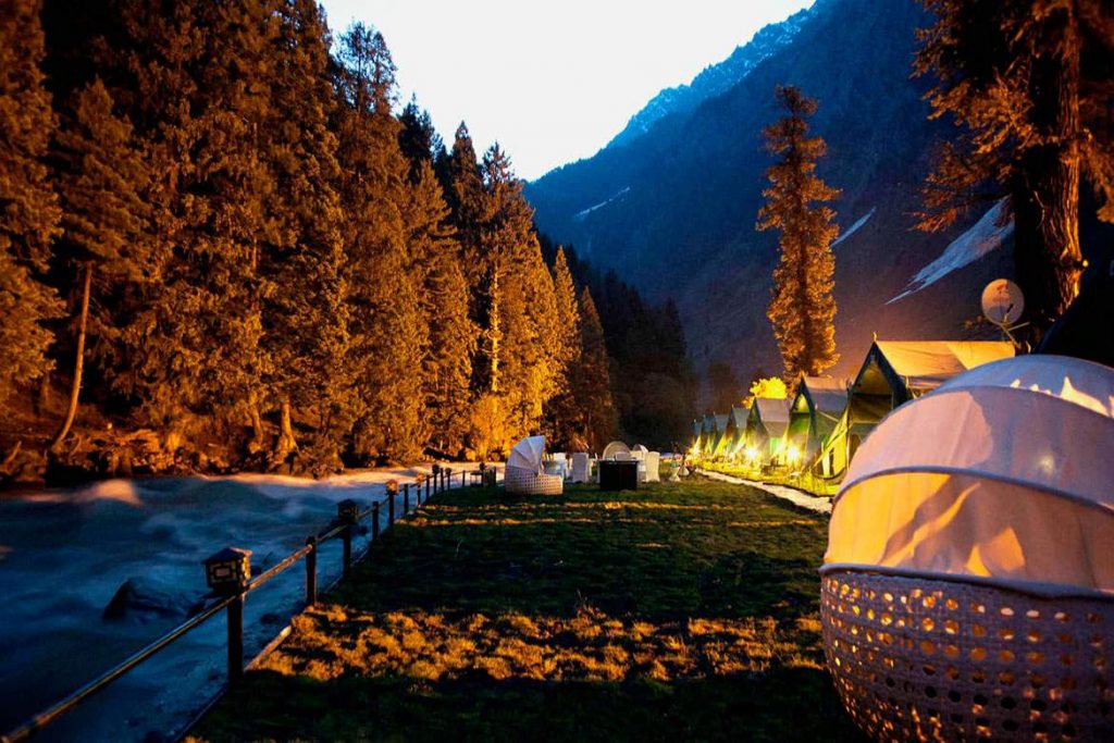 Sonmarg is the best Romantic Honeymoon Destinations in Kashmir, India